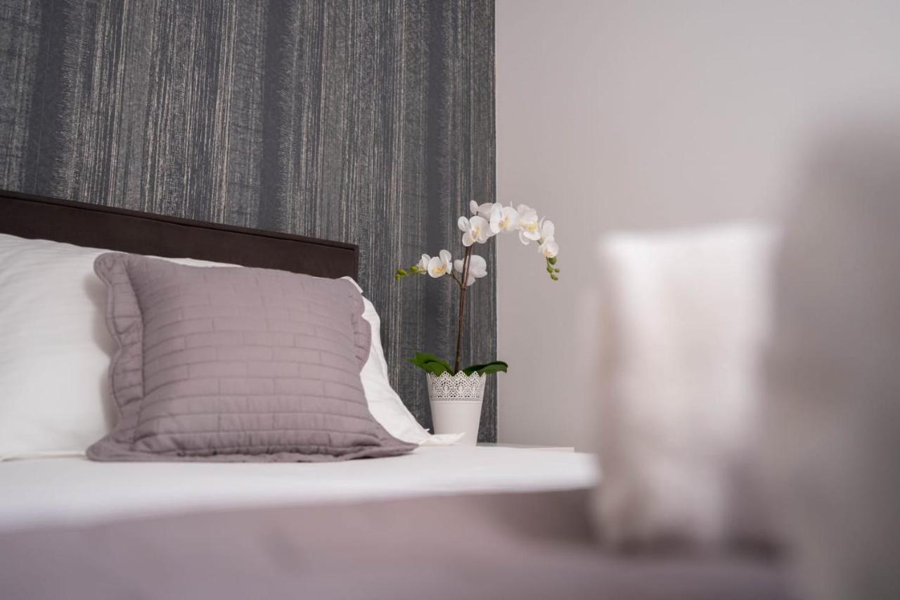 Apartmani Lara Baška Voda المظهر الخارجي الصورة